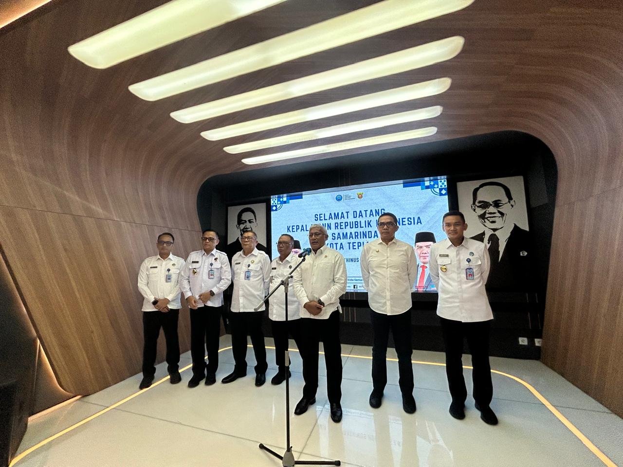 Kepala BNN RI, Marthinus Hukom (tengah) ketika doorstop di Balaikota Samarinda, Rabu (5/2/2025).