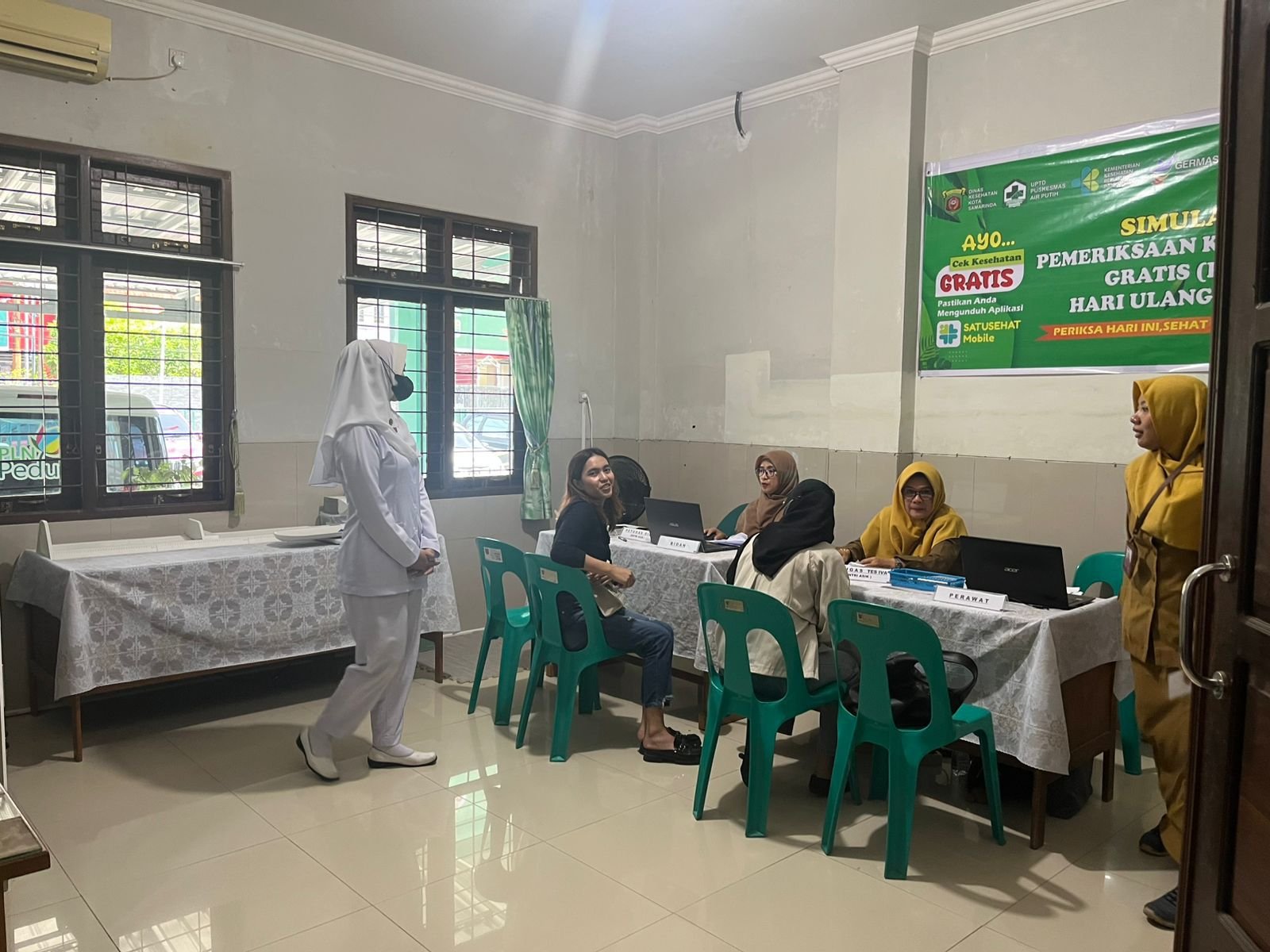 Suasana Simulasi Layanan Pemeriksaan Kesehatan Gratis