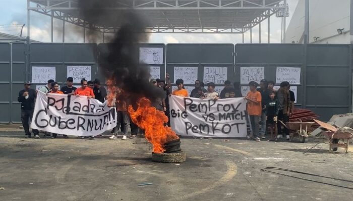 Suporter Borneo FC Desak Kepastian Penggunaan GOR Segiri