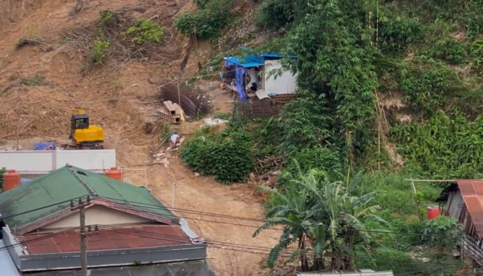 Warga Keluhkan Aktivitas Pematangan Lahan di Jalan Damanhuri