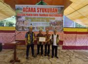Desa Kampung Baru Gelar Syukuran Pesta Panen Raya dan Penyerahan Bantuan CSR PT. Mutiara Kalja Permai
