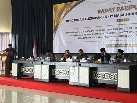 Muhammad Najib, dalam Rapat Paripurna yang digelar di Gedung Parkir Balikpapan pada Senin (7/7/2025).