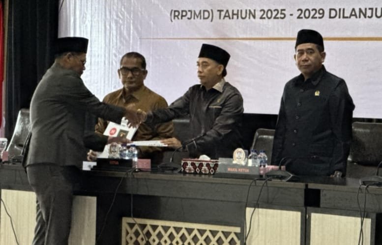Pandang akhir Fraksi Gabungan PKS–PPP Setujui RPJMD 2025–2029.