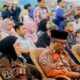 Anggota Komisi II, Japar Sidik, dan Vera Yulianti, turut hadir memberikan apresiasi.