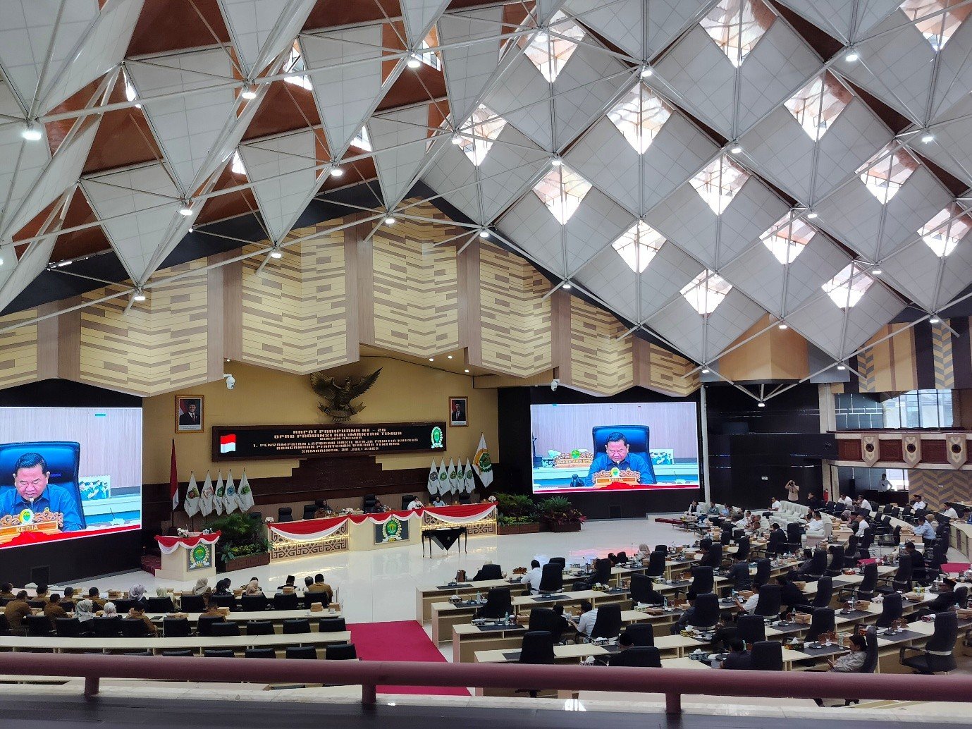 Suasana Saat Rapur