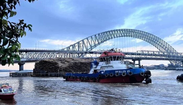 DPRD Kaltim Hentikan Sementara Perbaikan Jembatan Mahakam Usai Insiden Kapal Tabrak Feeder
